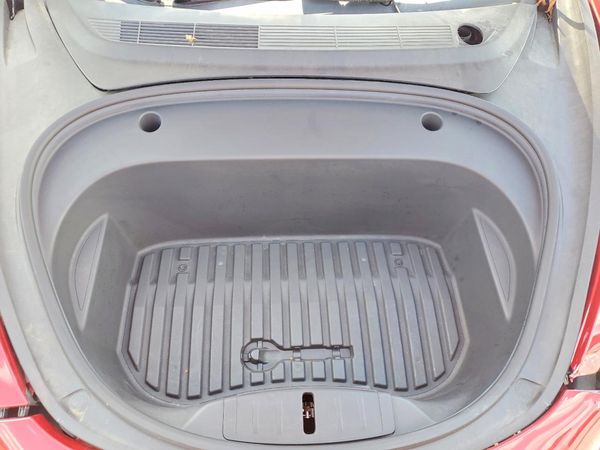 2021 TESLA MODEL 3 — Engine bay