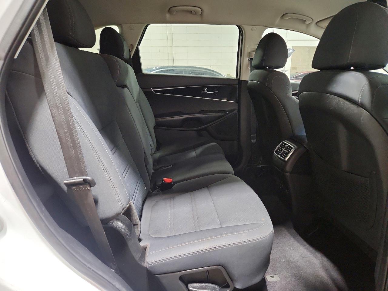 2019 KIA SORENTO L, LX, S