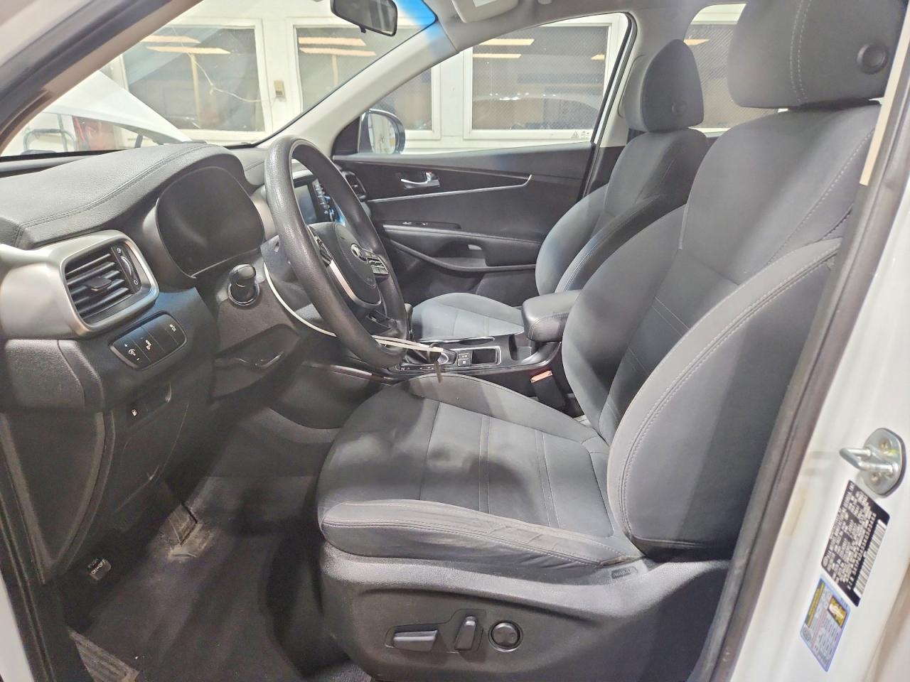 2019 KIA SORENTO L, LX, S