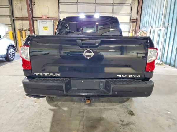 2023 NISSAN TITAN Crew Cab