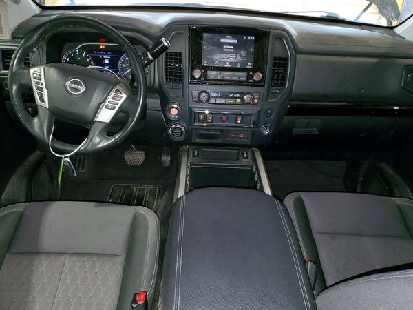 2023 NISSAN TITAN Crew Cab