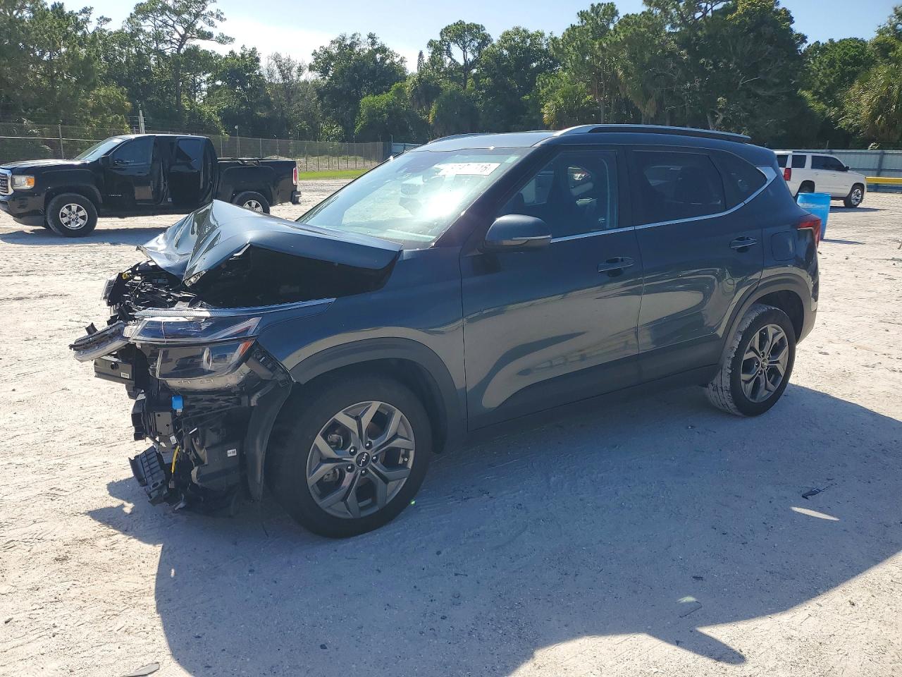 2024 KIA SELTOS S, X-Line