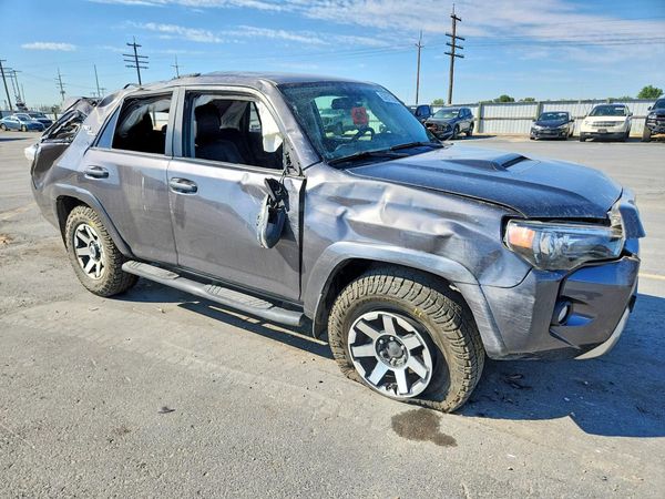 2018 TOYOTA 4RUNNER
