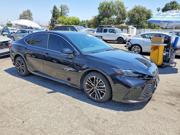 2025 TOYOTA CAMRY