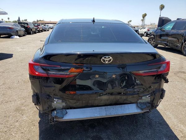 2025 TOYOTA CAMRY