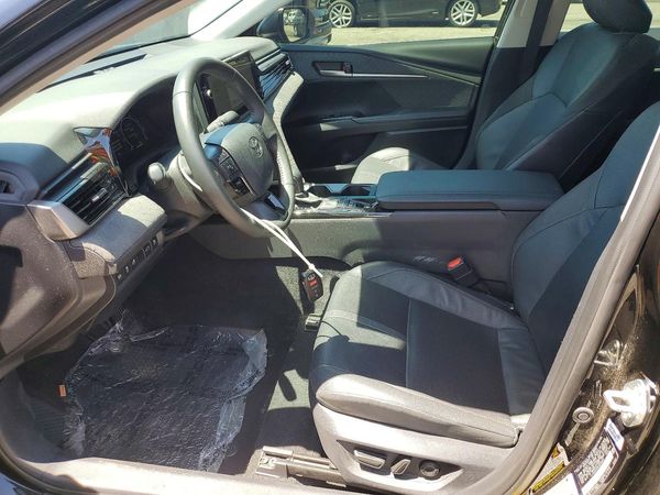 2025 TOYOTA CAMRY