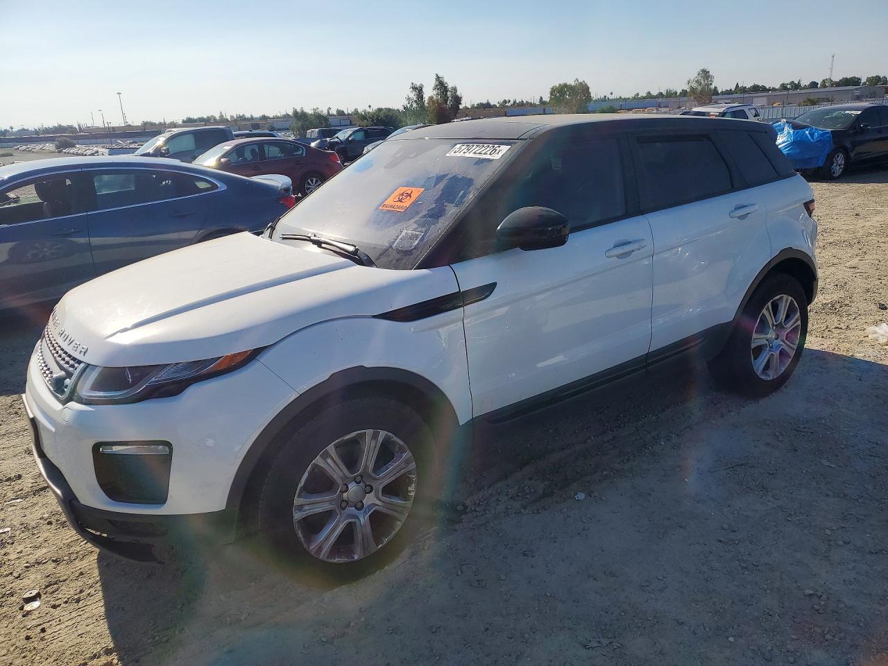2017 LAND ROVER RANGEROVER SE — Front 3/4