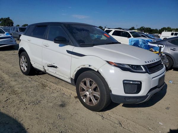 2017 LAND ROVER RANGEROVER SE — Passenger 3/4