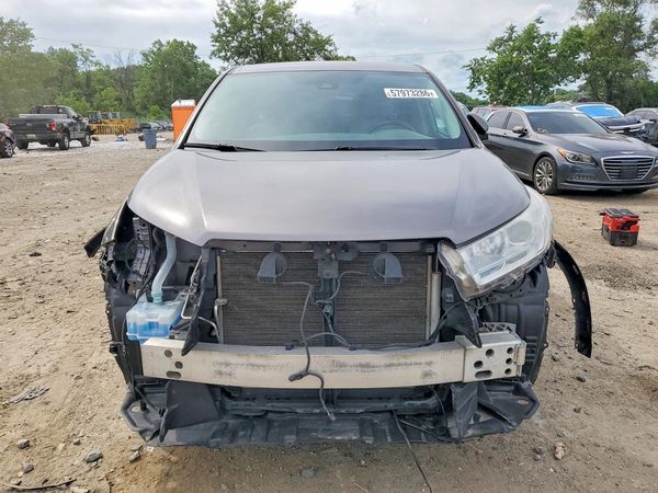2019 TOYOTA HIGHLANDER LE