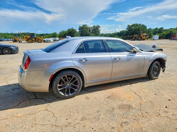 2017 CHRYSLER 300 300C
