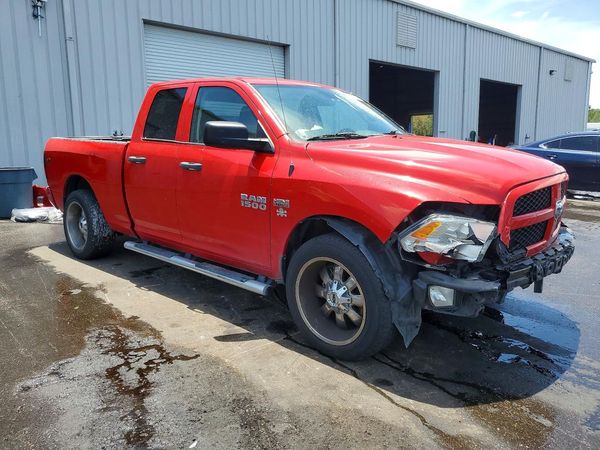 2015 RAM 1500 ST