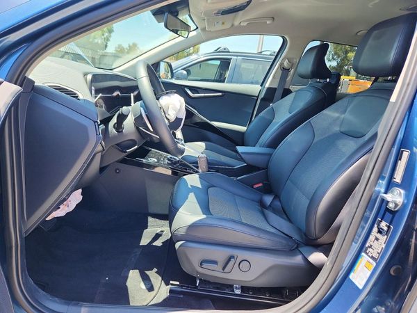 2024 KIA NIRO Wind