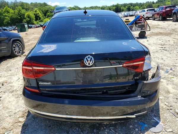 2017 VOLKSWAGEN PASSAT R-Line