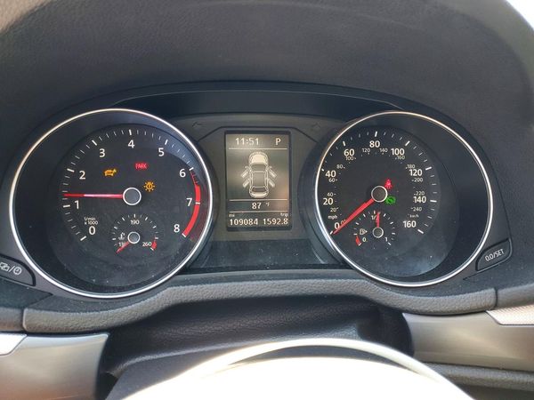 2017 VOLKSWAGEN PASSAT R-Line