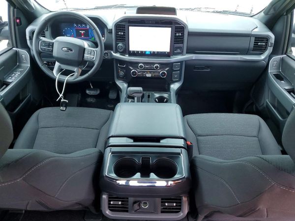 2025 FORD F150