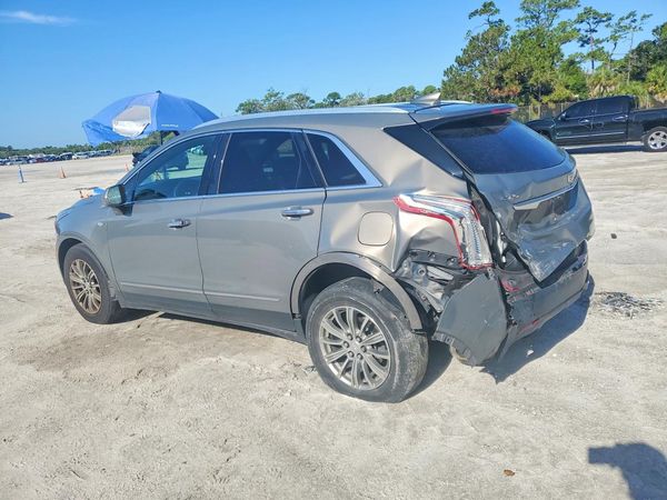 2017 CADILLAC XT5 Luxury