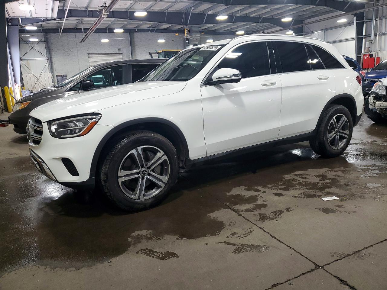 2020 MERCEDES-BENZ GLC GLC300