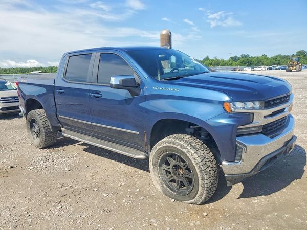 2019 CHEVROLET SILVERADO LT — Passenger 3/4