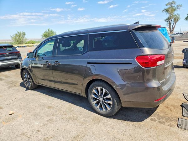 2016 KIA SEDONA EX - Middle level