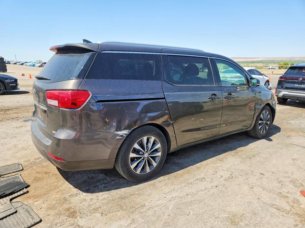2016 KIA SEDONA EX - Middle level