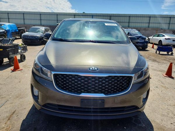 2016 KIA SEDONA EX - Middle level