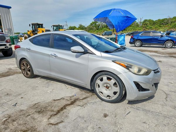 2014 HYUNDAI ELANTRA