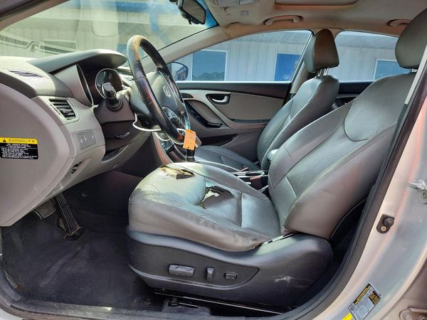 2014 HYUNDAI ELANTRA