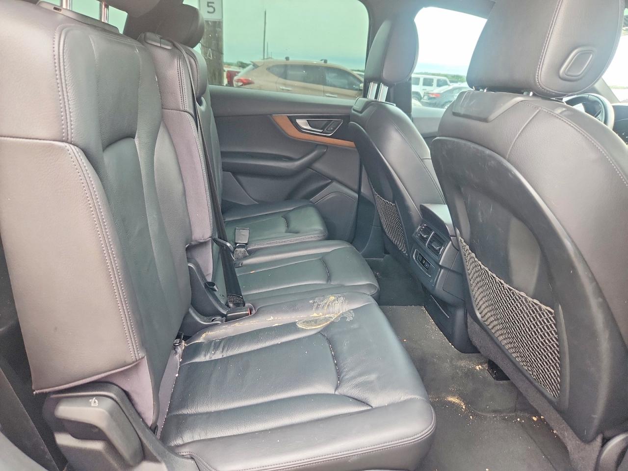 2017 AUDI Q7 quattro Premium