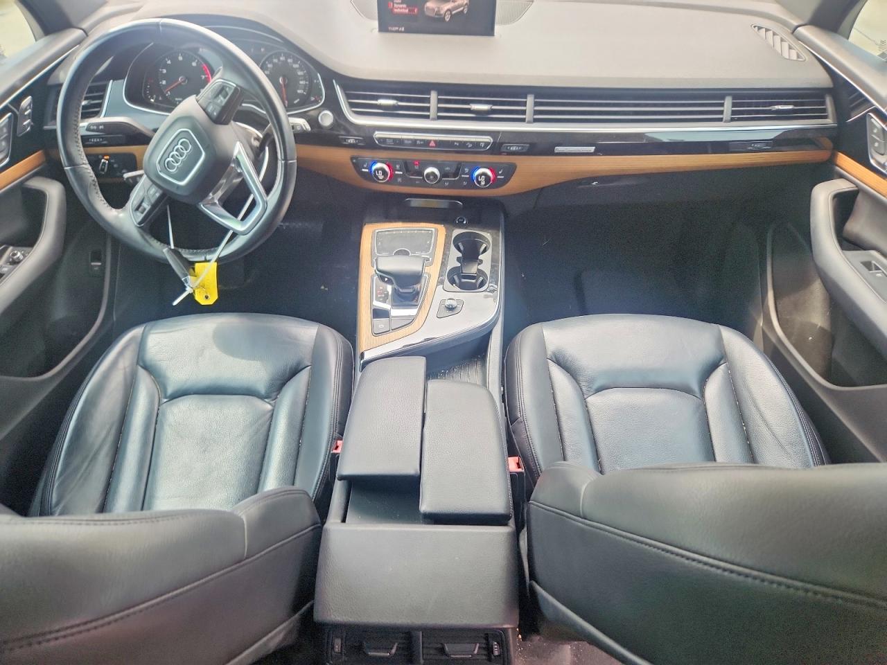 2017 AUDI Q7 quattro Premium