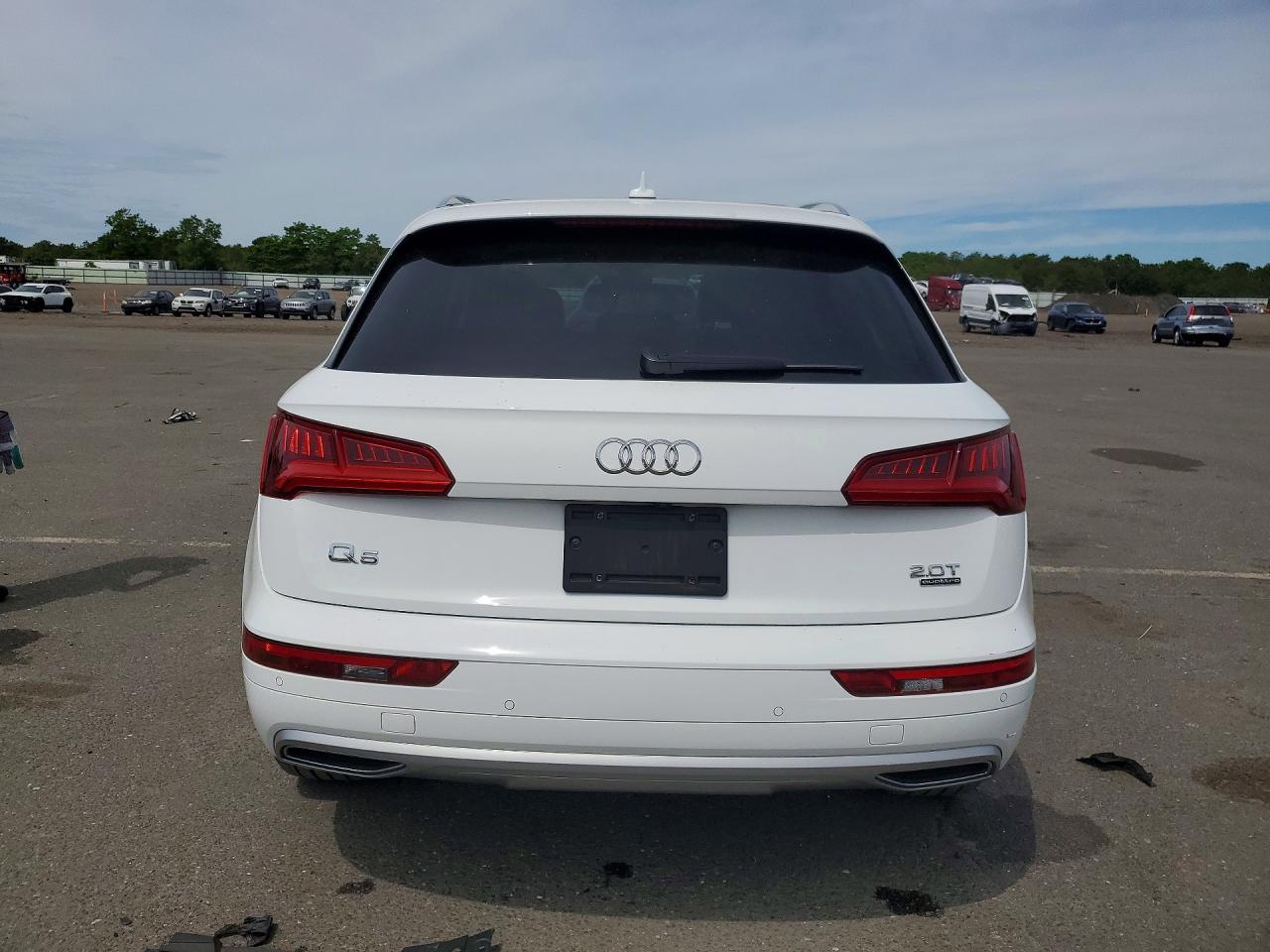 2018 AUDI Q5 quattro Prestige