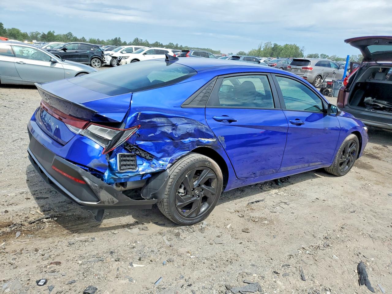 2026 HYUNDAI ELANTRA