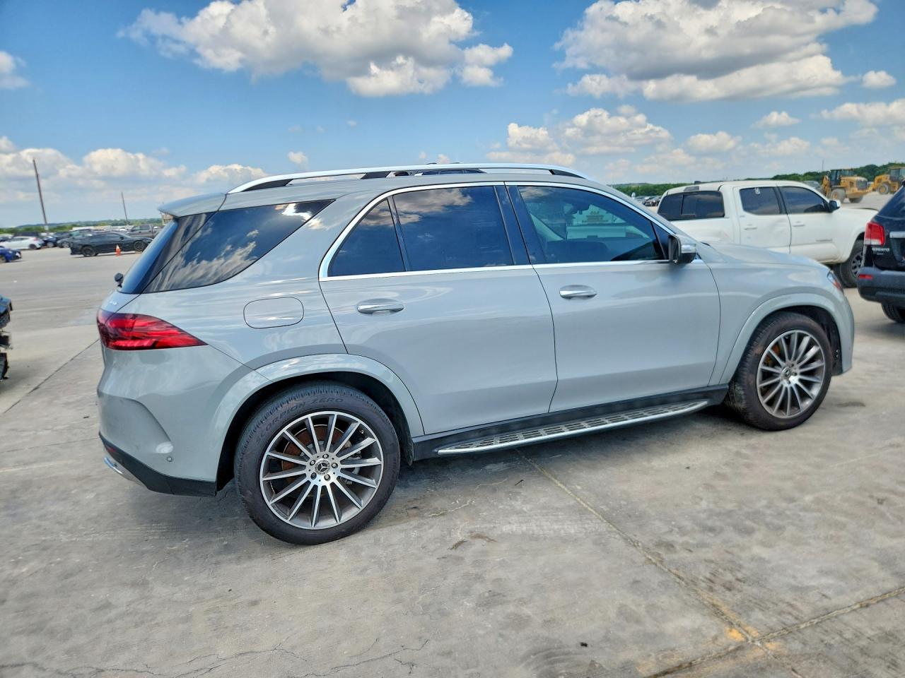 2024 MERCEDES-BENZ GLE