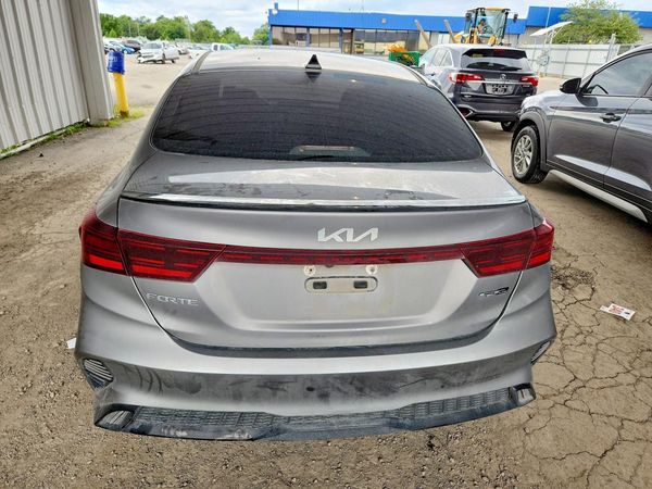 2024 KIA FORTE GT Line