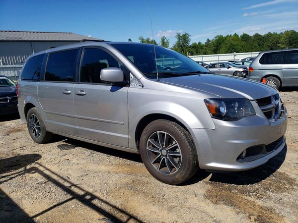 2017 DODGE GRAND CARAVAN GT