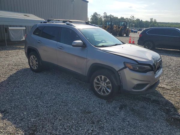 2019 JEEP CHEROKEE LATITUDE 4X4
