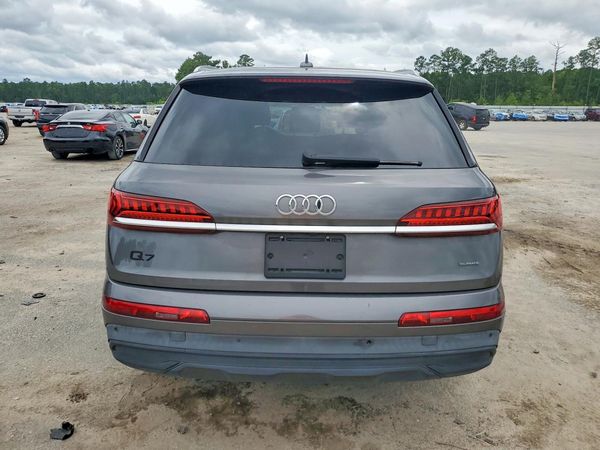2021 AUDI Q7 quattro Premium