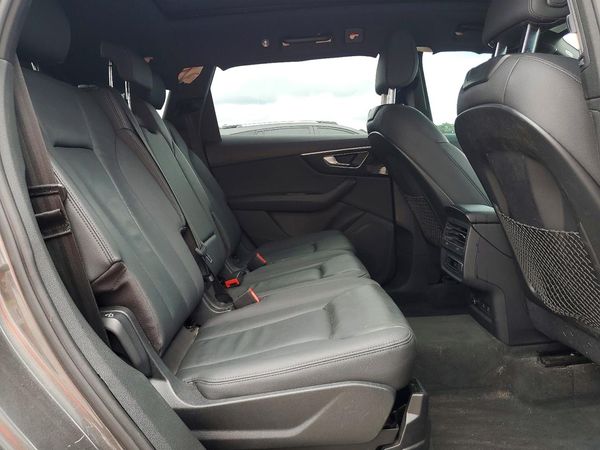 2021 AUDI Q7 quattro Premium
