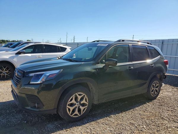 2022 SUBARU FORESTER Premium