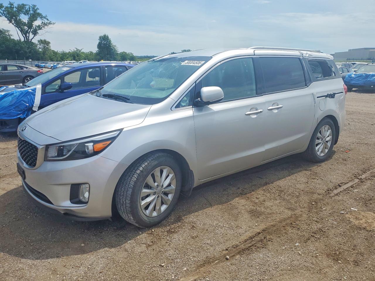 2016 KIA SEDONA EX - Middle level