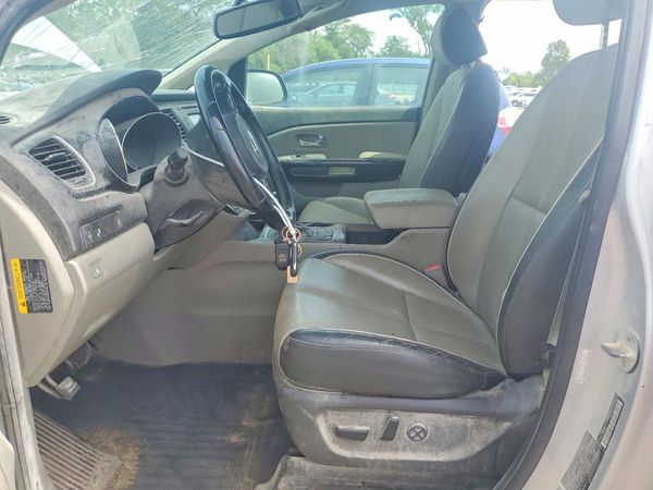 2016 KIA SEDONA EX - Middle level