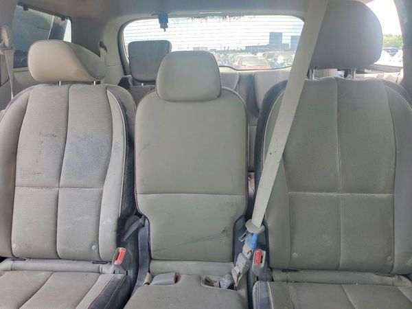 2016 KIA SEDONA EX - Middle level