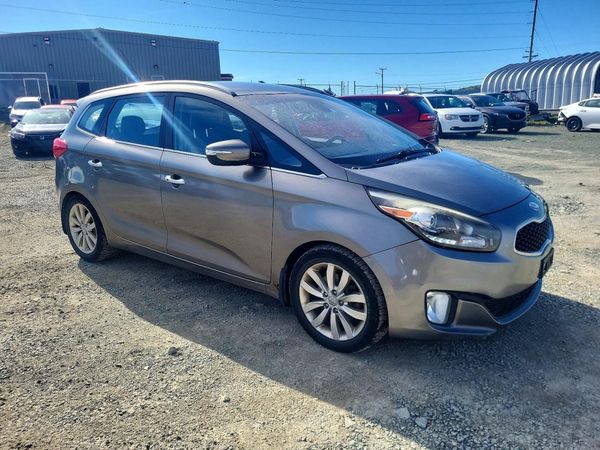 2014 KIA RONDO