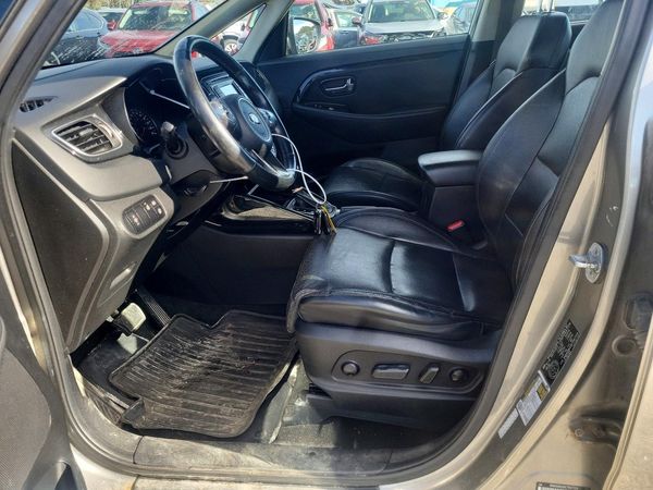 2014 KIA RONDO