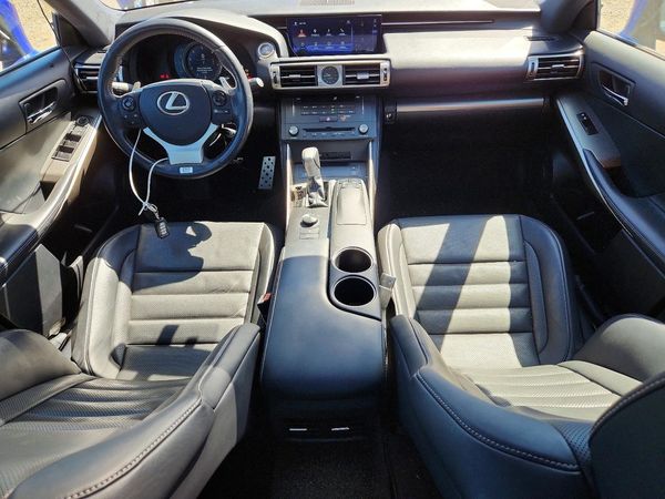 2015 LEXUS IS 250