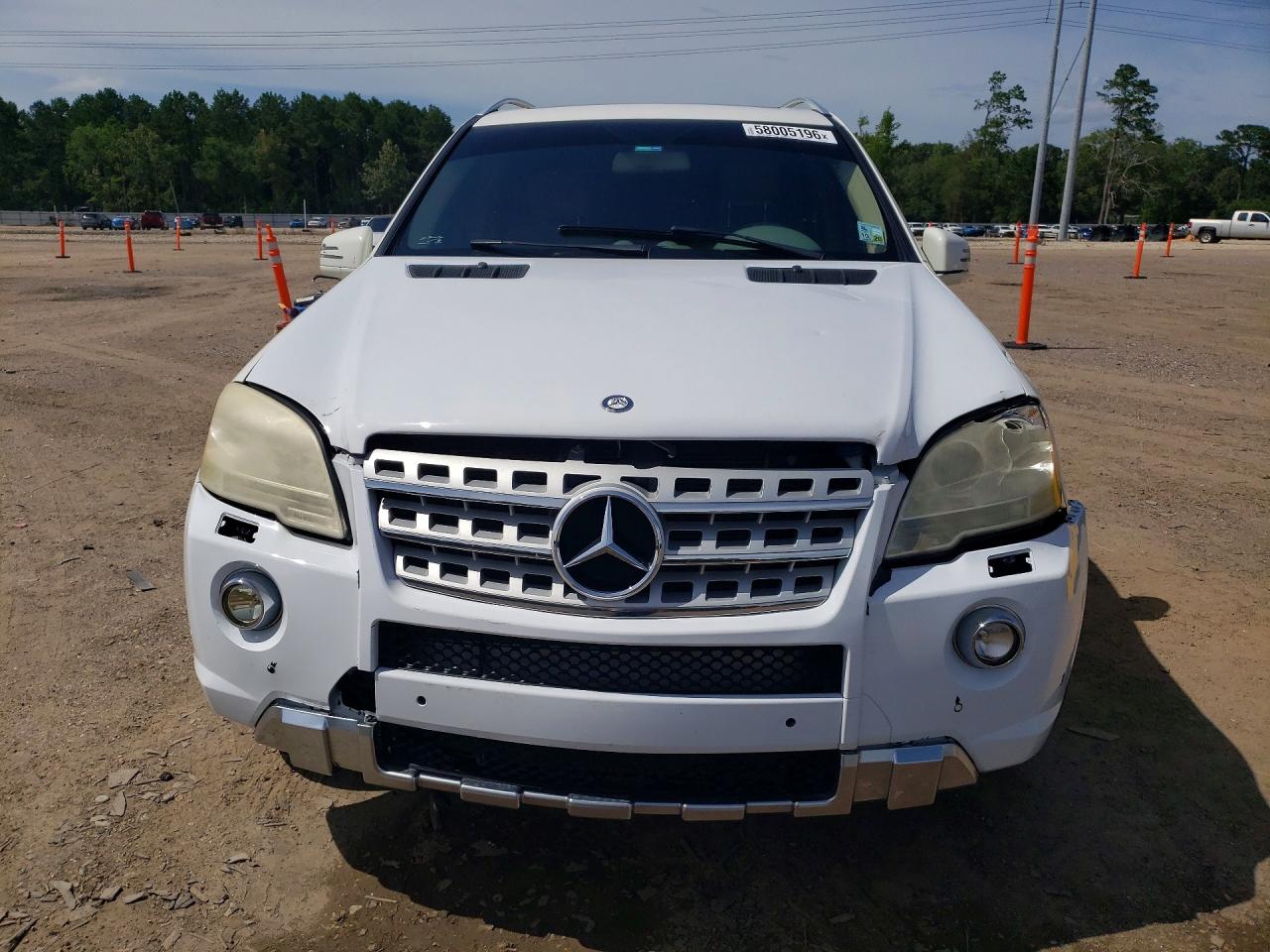 2011 MERCEDES-BENZ ML ML550 4-MATIC