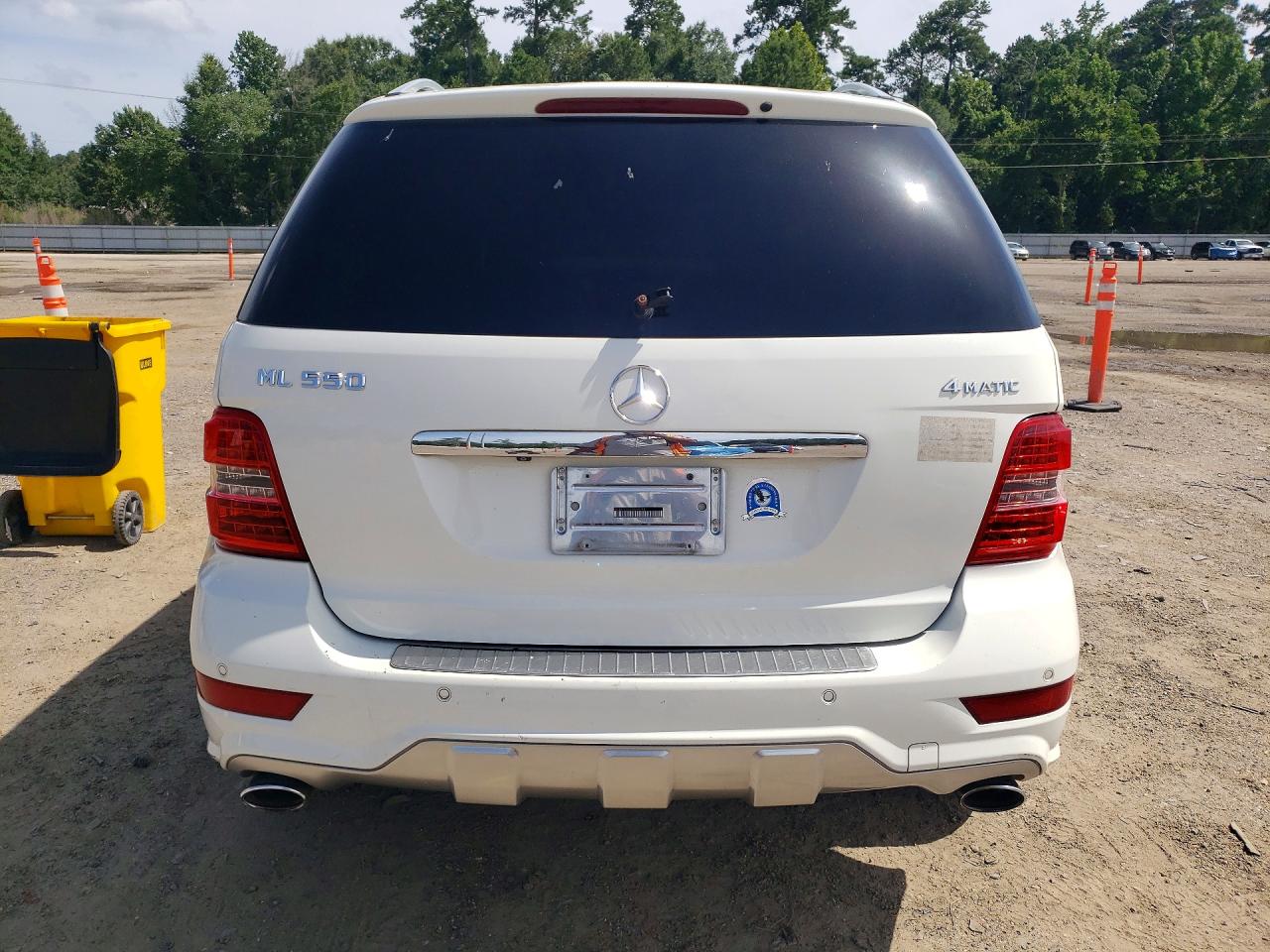 2011 MERCEDES-BENZ ML ML550 4-MATIC
