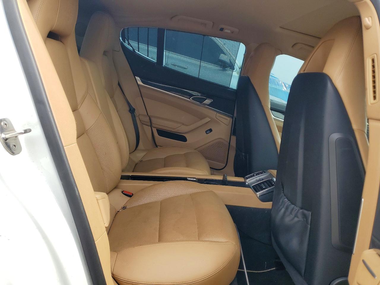 2013 PORSCHE PANAMERA Base (2WD), 4 (4WD)