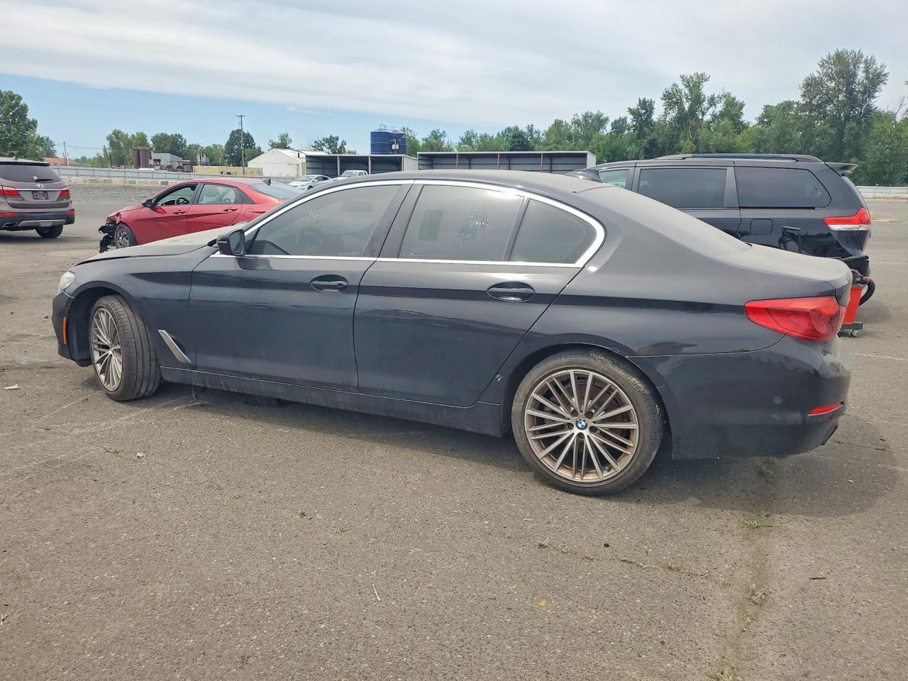 2020 BMW 530