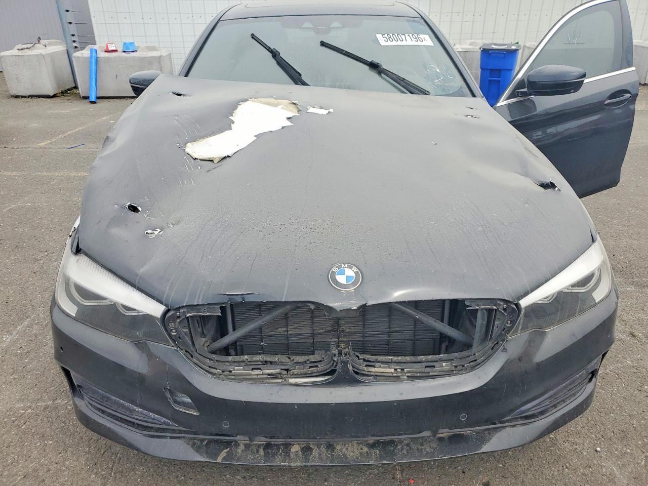 2020 BMW 530