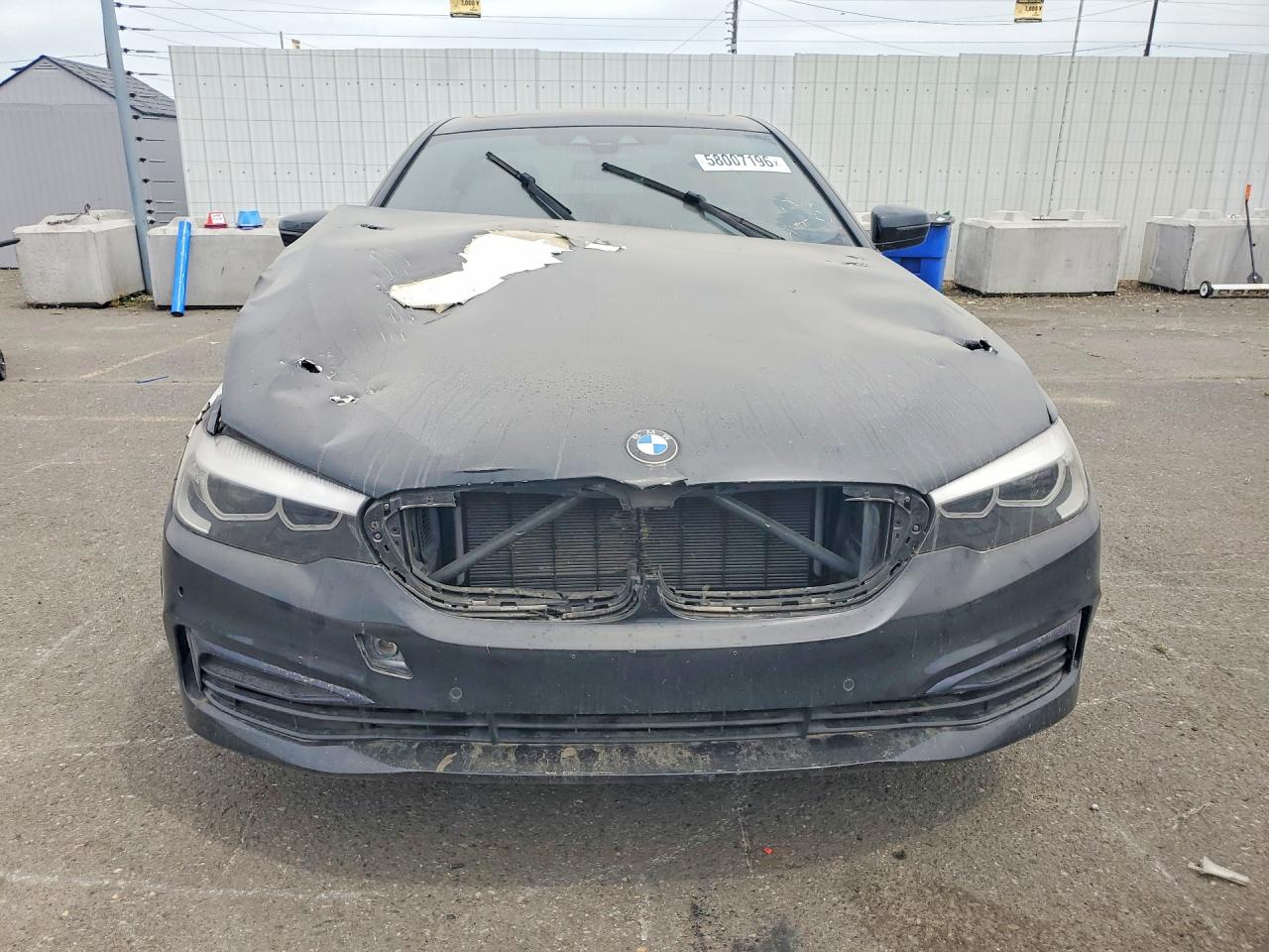 2020 BMW 530